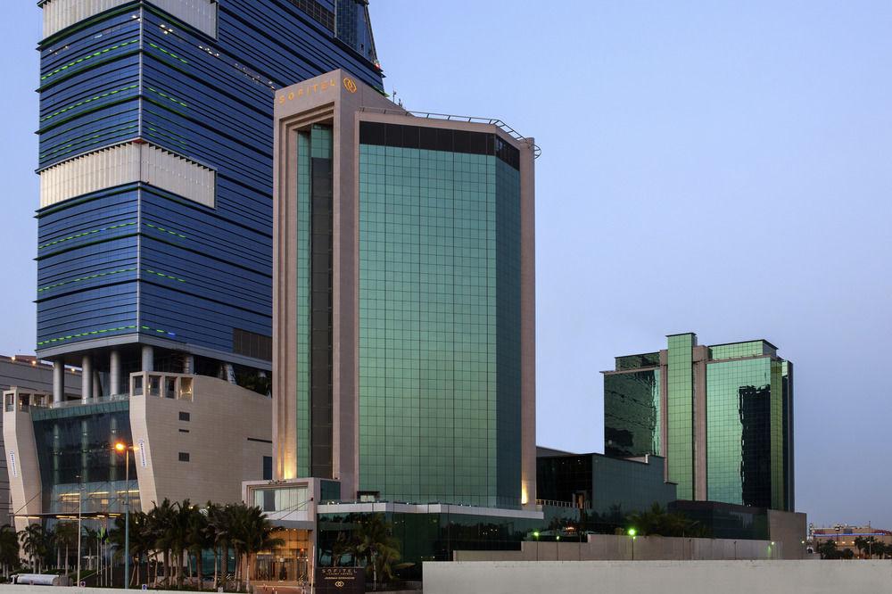 The Venue Jeddah Corniche Otel Dış mekan fotoğraf The headquarters of the Central Bank of Kuwait in Kuwait City